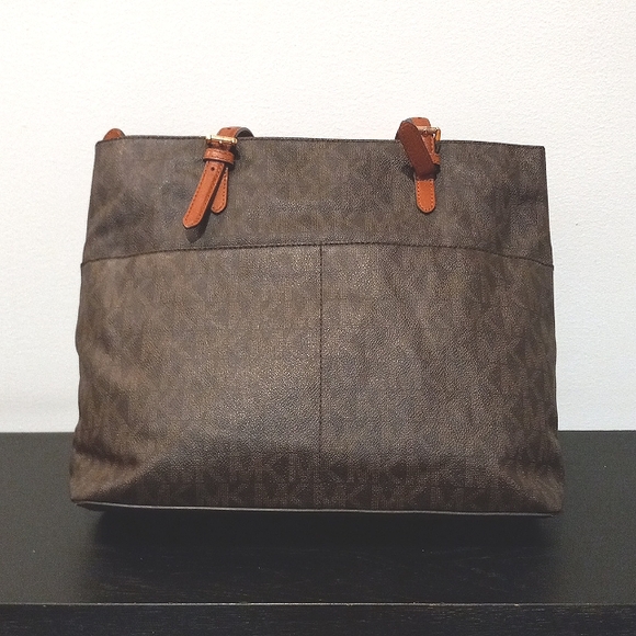 Michael Kors tote - Picture 4 of 12